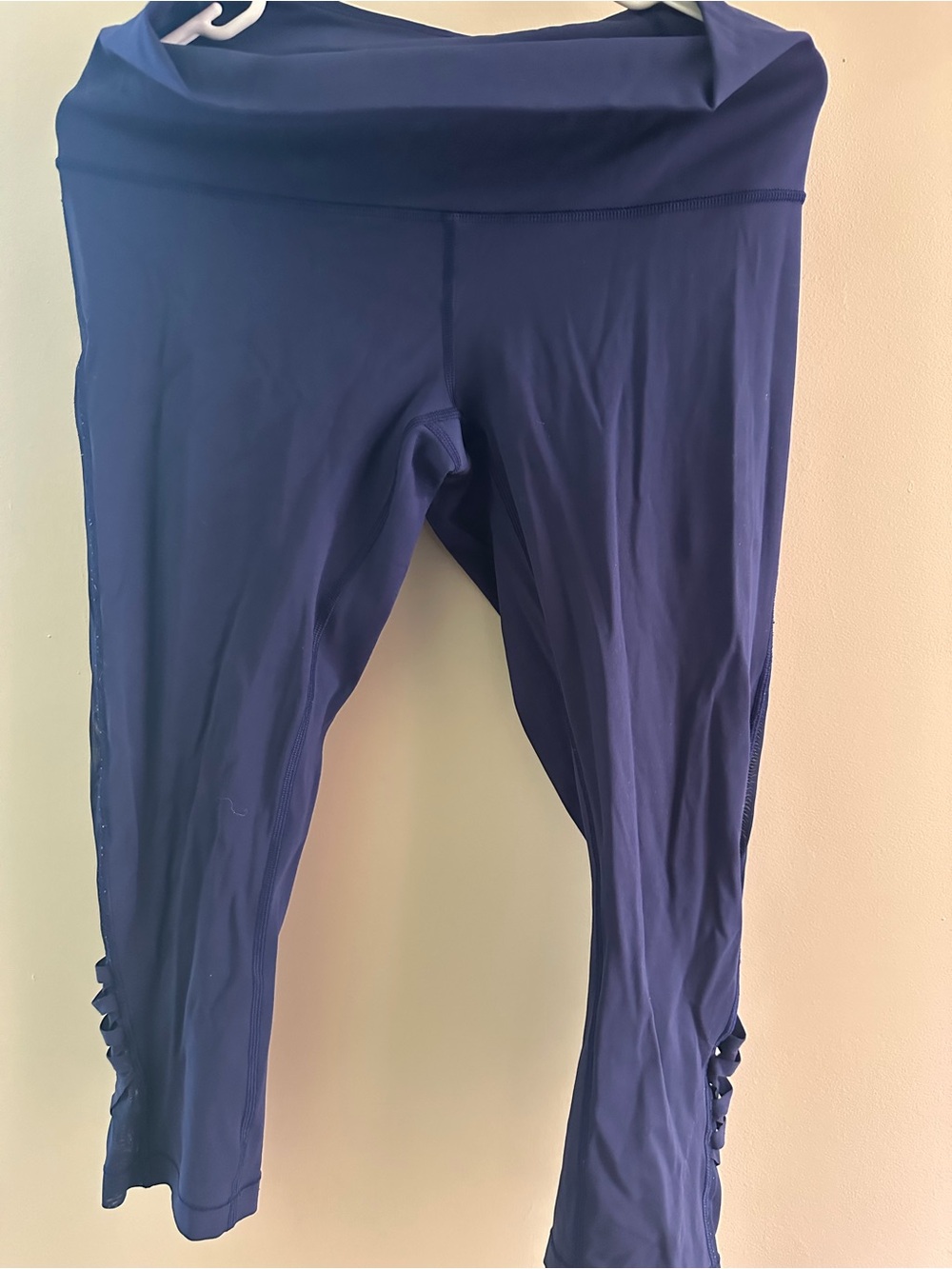 Lululemon Navy Blue Active Capri Leggings size 10